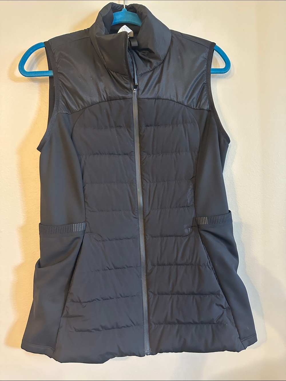lululemon athletica Black Quilted Sleeveless Vest
